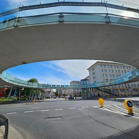 Handy Apartamenty - Mieszkania Na Doby W Centrum Rzeszowa Exterior foto