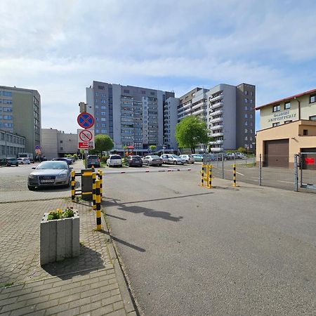 Handy Apartamenty - Mieszkania Na Doby W Centrum Rzeszowa Exterior foto