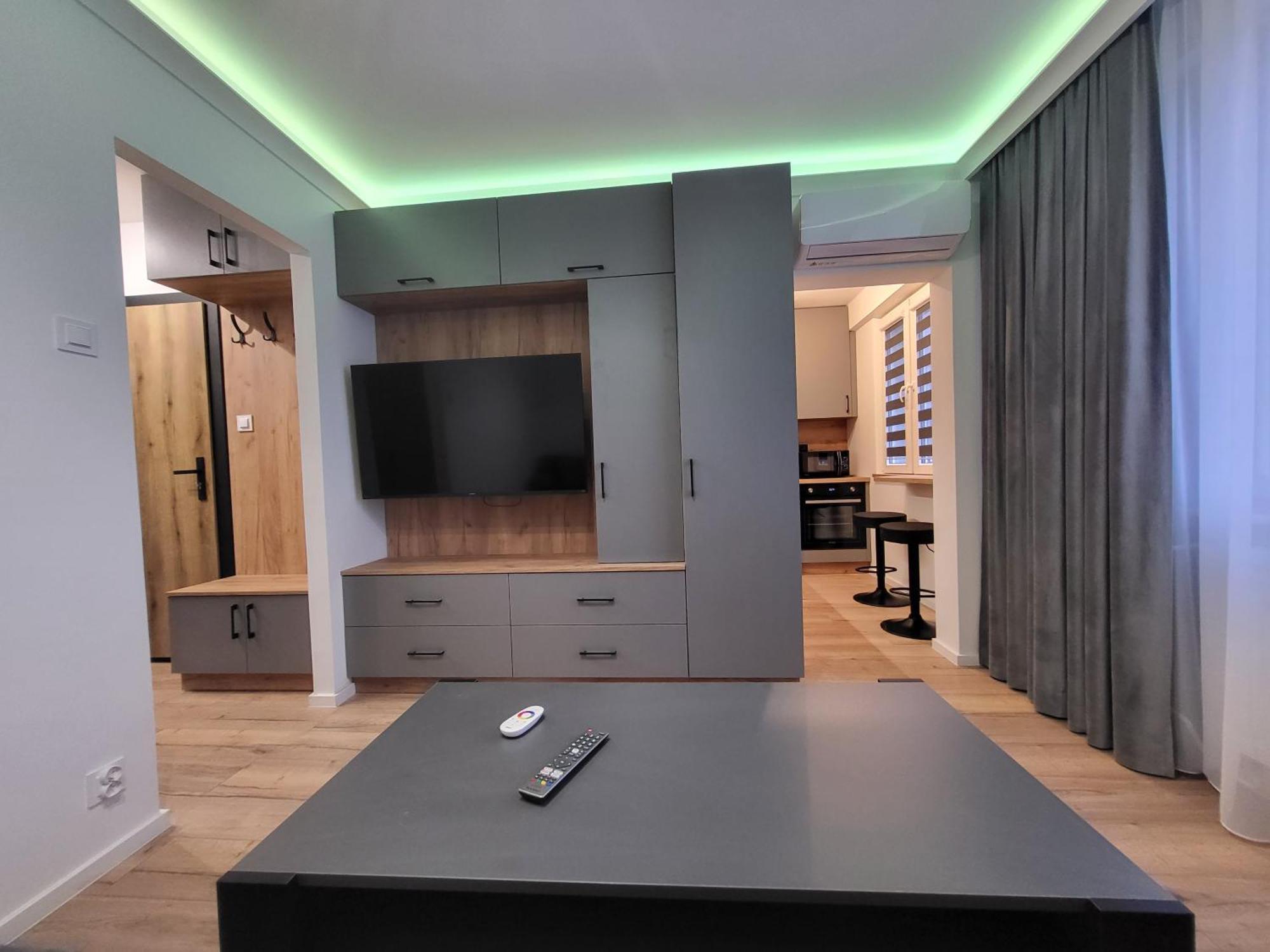 Handy Apartamenty - Mieszkania Na Doby W Centrum Rzeszowa Exterior foto